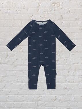 MAGNETIC ME trucks cloudstretch™ magnetic convertible coveralls
3-6M (12-16 LB)